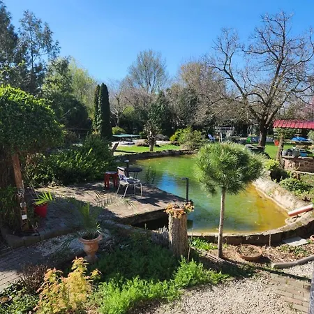 Sarah,s Appartement Nikla